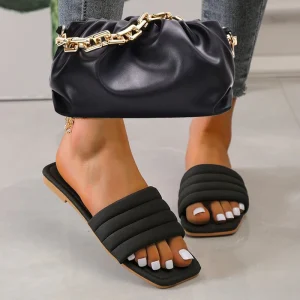 New Flat-bottomed Slippers For Women